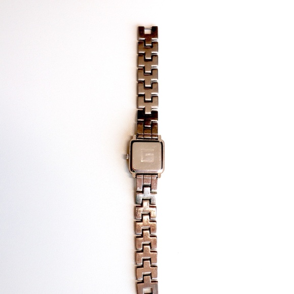 Gucci ladies quartz wrist watch - Picture 6 of 11